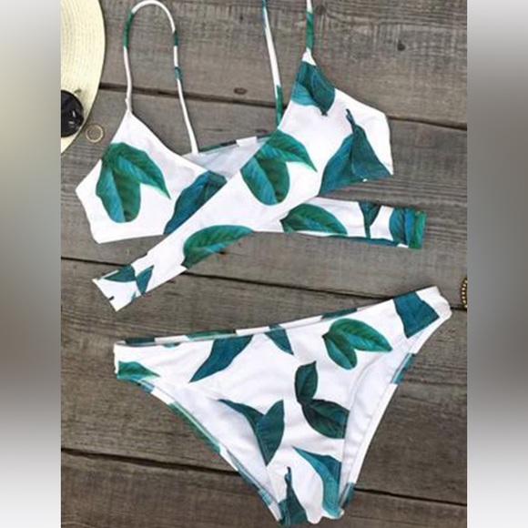 Cupshe Leaves Wrap Two Piece Swimsuit Green Size S - Picture 11 of 14